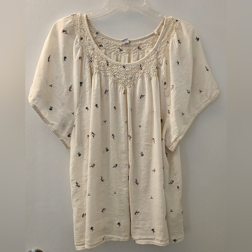 Old Navy Cream Embroidered Women's Top